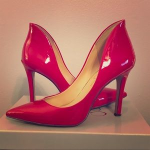 Jessica Simpson Cambredge pump